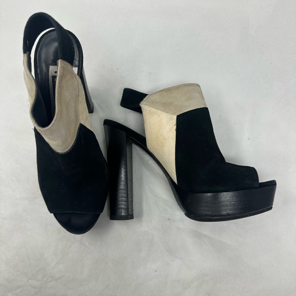Alice + Olivia  Suede Black and Cream Heels Size 37